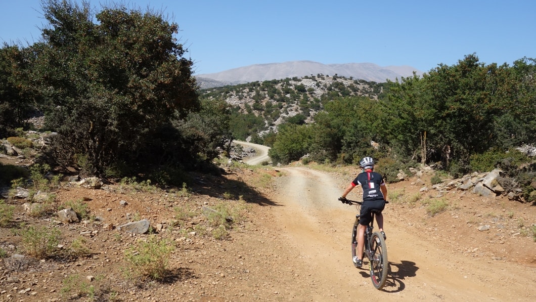 psiloritis mountain crete cycling in summer