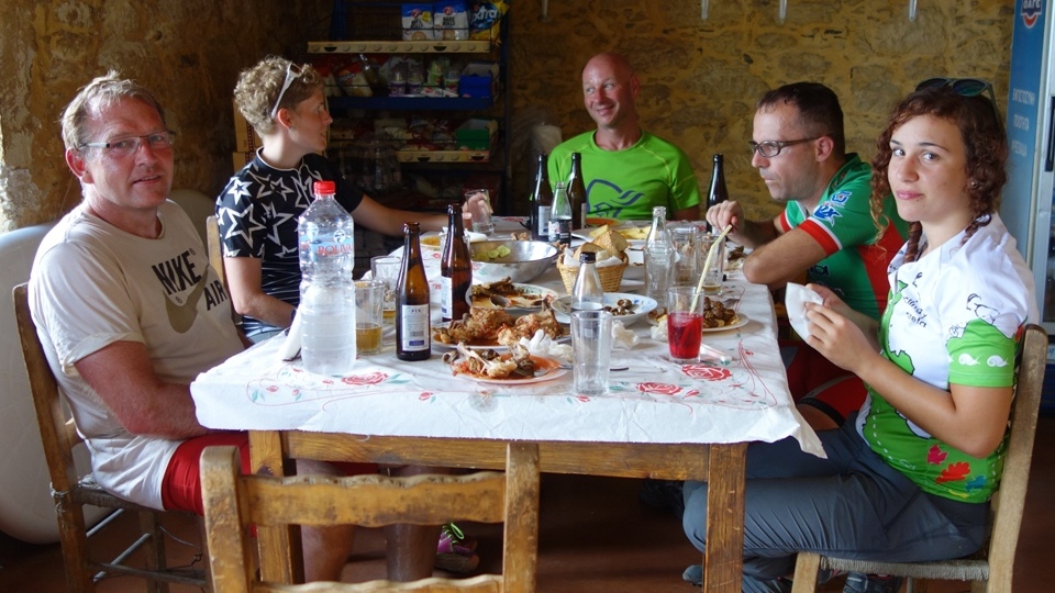 table-at-Marias vasiliki tavern eating after a bike ride