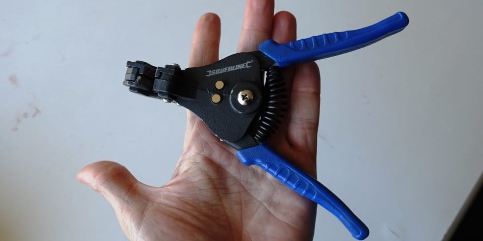 Universal spoke holder pliers by cyclingcreta 3-min